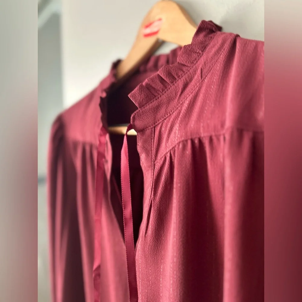 DKNY blouse - Picture 12 of 12